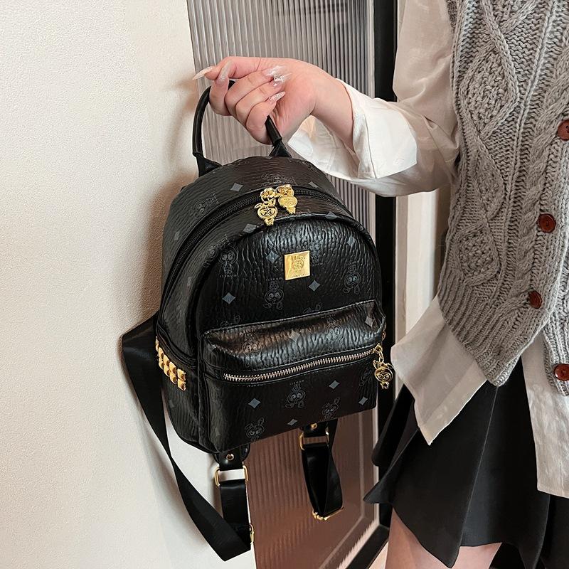 Backpack Women's Design Sense Niche Leisure 2025 New Fashion Student School Bag Premium Sense Lightweight Travel Backpack