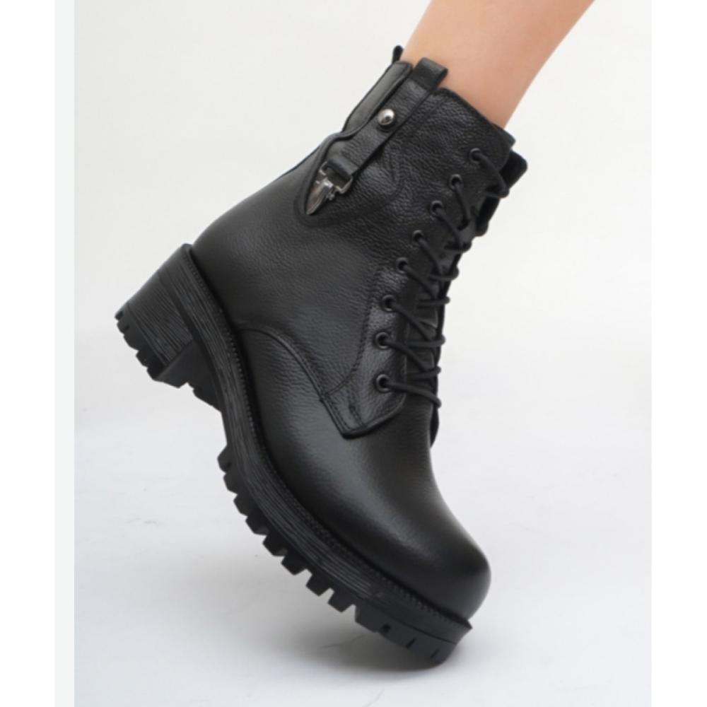 Dámské boty na denní nošení z pravé kůže v černé barvě