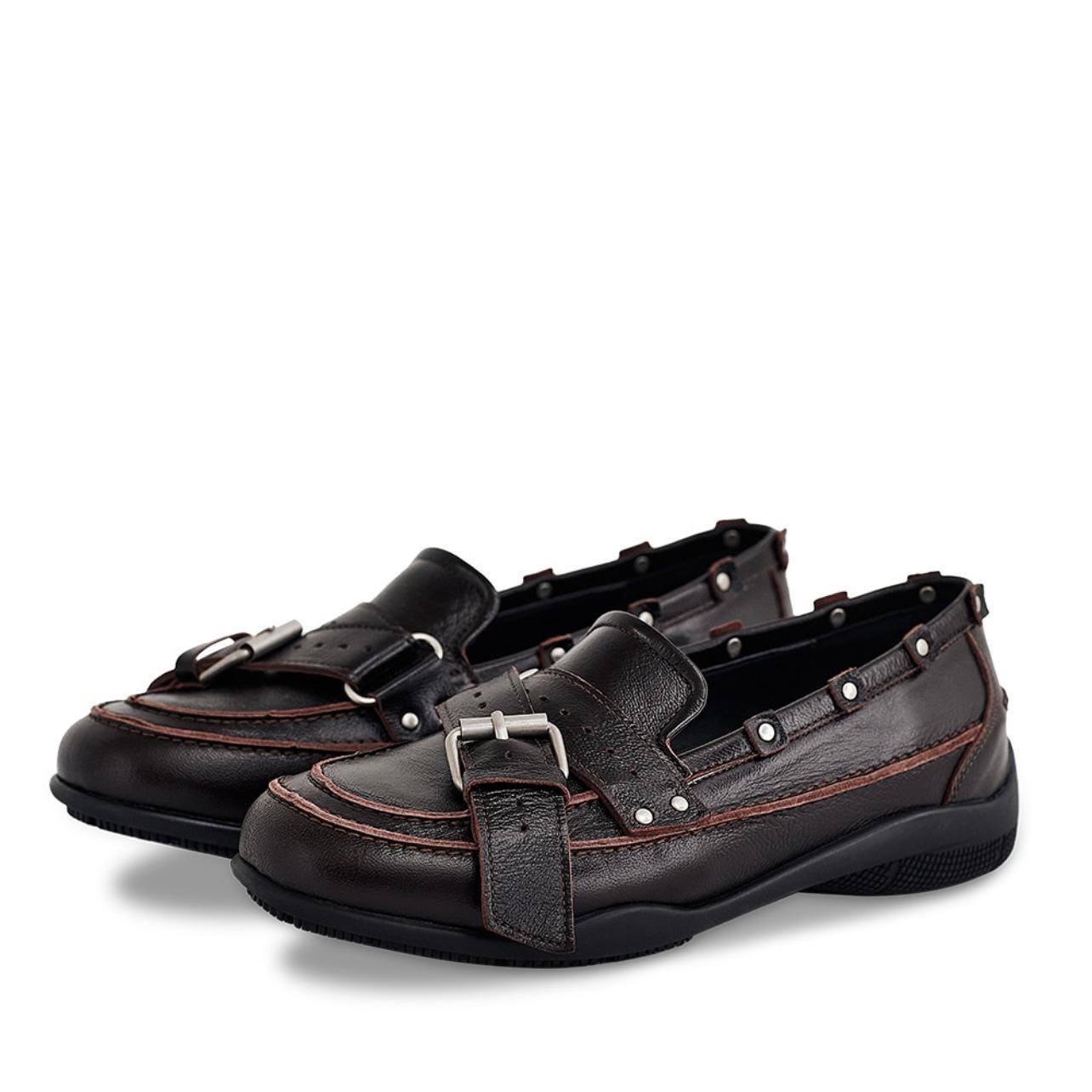 

2025 новые лоферы в ретро-стиле с круглым носком, кожаные с металлической пряжкой, женские универсальные, корейская версия с заклепками, одинарные туфли Мэри Джейн 40 красный