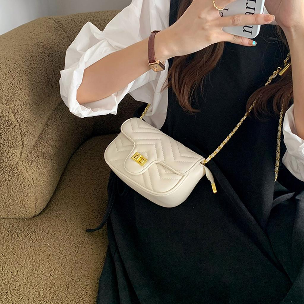 Women Quilted Messenger Bag ChicShoulder Bag with Chain Strap PU