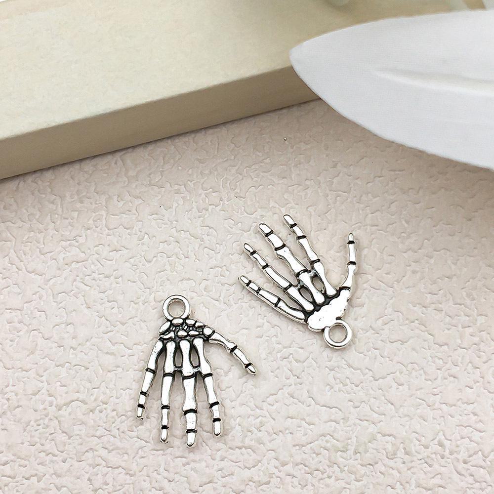 Gothic Halloween Skull & Bat Pendant Jewelry Accessory