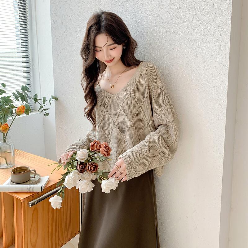 Mocana Women's V-Neck Long-Sleeve Knitted Sweater