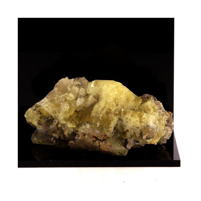 Pierres et Minéraux. Fluorite. 980.5 ct. Arbouet, Pyrénées-Atlantiques, France.