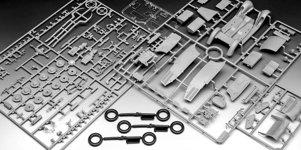 Revell German Type 320 Cabriolet Plastic Model Kit 03354 1/35 (W142) (Car)