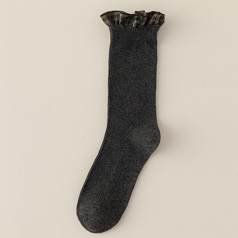 Female Spring and Autumn Lace Sports Deodorant In The Cylinder Stack Socks