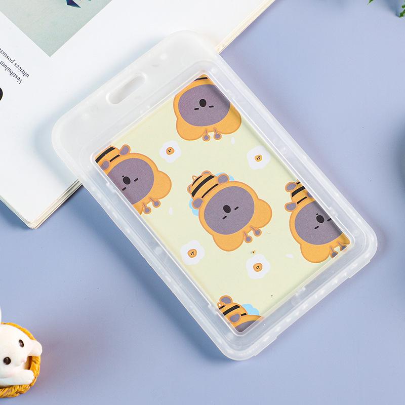 Portcard retractabil pentru studenți: Ideal pentru carduri ID, școlare, de campus, de autobuz și de grădiniță.