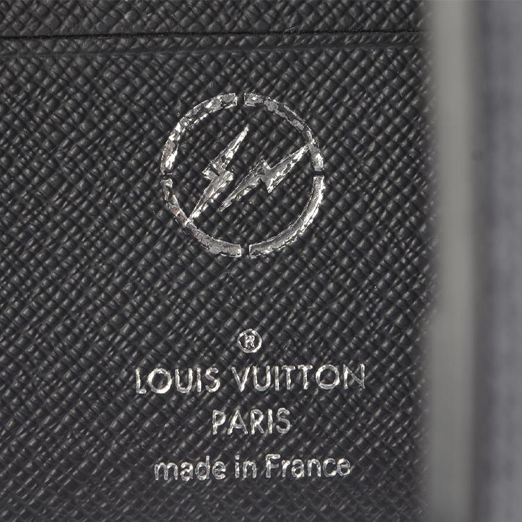 Louis Vuitton Monogram Print Double Fold Coated Canvas Wallet Unisex Wallet Black M64439
