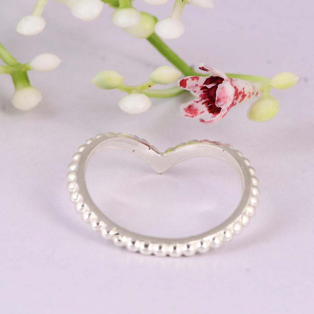 925 Sterling Silver Chevron Ring, Beaded V Shape Stacking Ring, Minimalist Wishbone Band, Dainty Stackable Silver Ring, Everyday Jewelry.