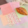 100 Stück Fettabweisende Papierförmchen Sandwich-Einwickelpapier 7 Farben Wachspapierblätter für BBQ Picknick Festival Party Fast Food