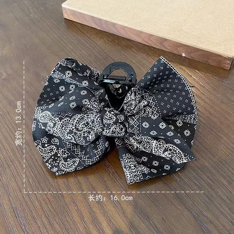 1pc Korean style temperament, cashew nuts, broken flowers, bow, grab clip, hair clip, shark clip, Western style hair clip