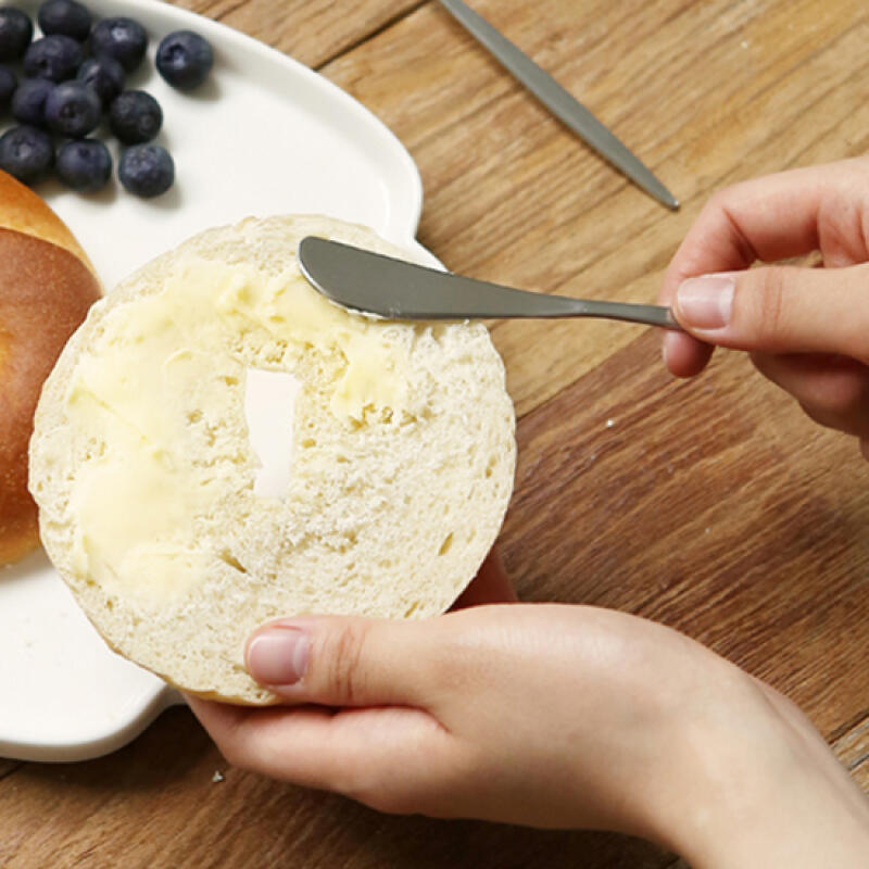 Nouveau Dessert Butter Knife