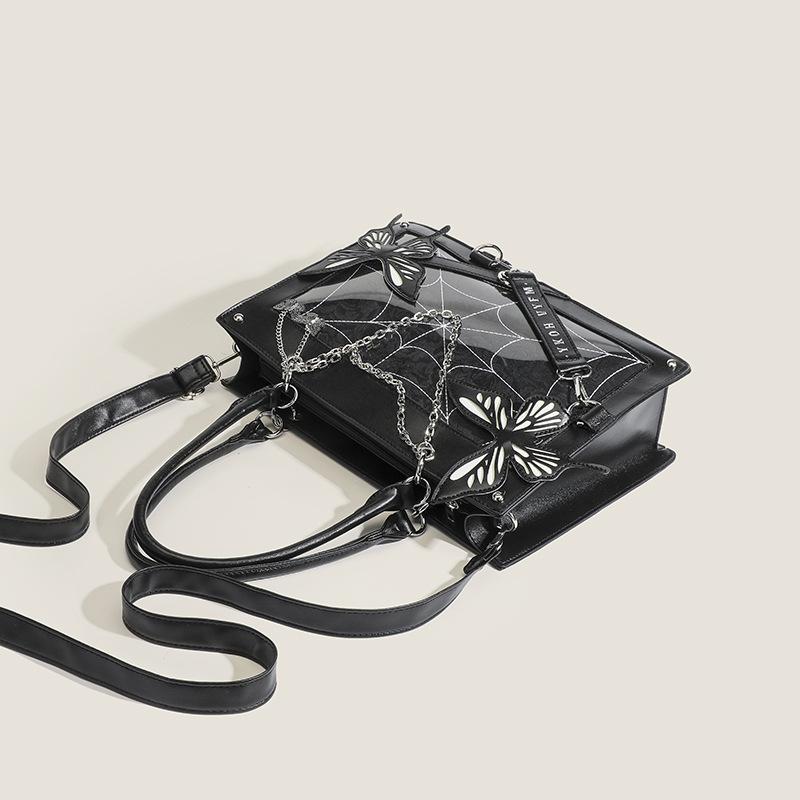 Dark style maze butterfly pain bag Toth girl holding the cross-body bag