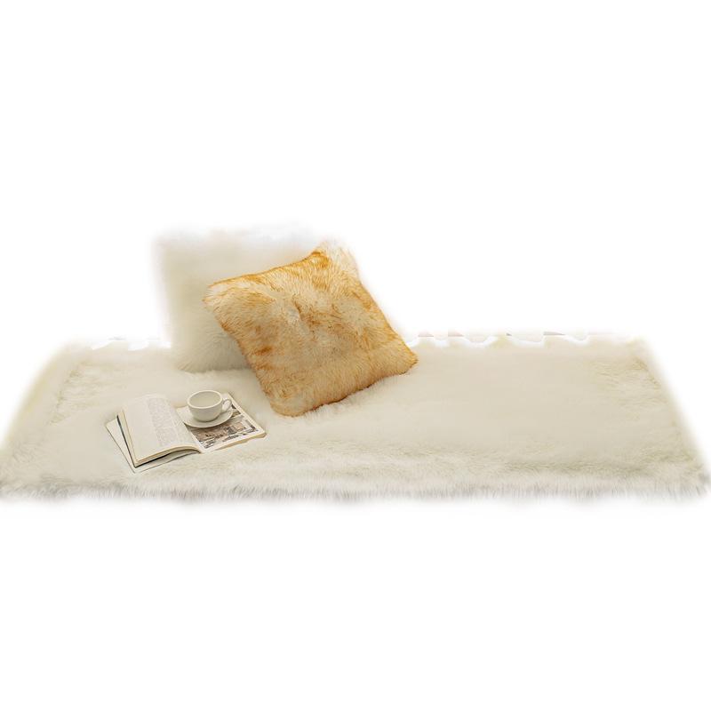 Nordic-Style Imitation Wool Plush Bay Window Blanket Mat - Customizable for Bedroom or Balcony