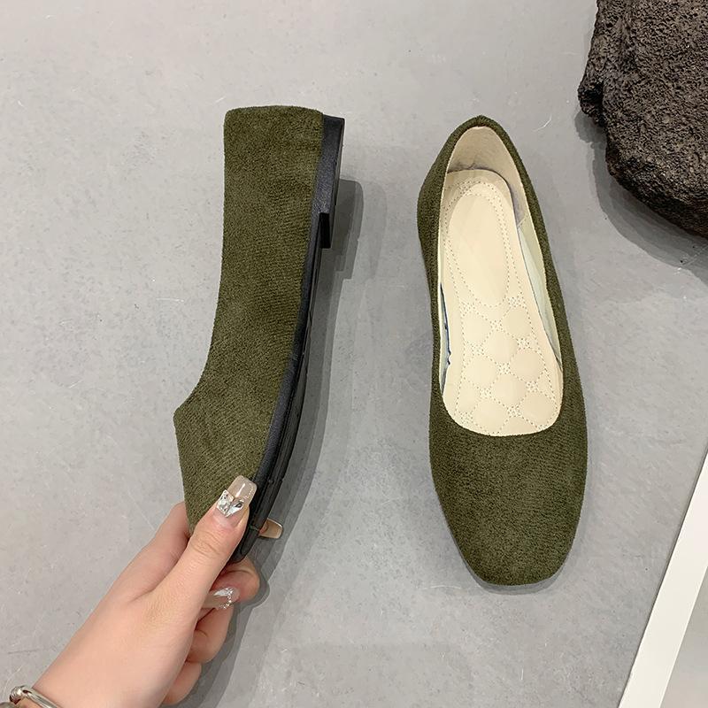 Fashion Women Flats Slip on Flat Shoes Flannel Candy Color Woman Boat Shoes Black Loafers Faux Suede Ladies Ballet Flats Plus Size 43