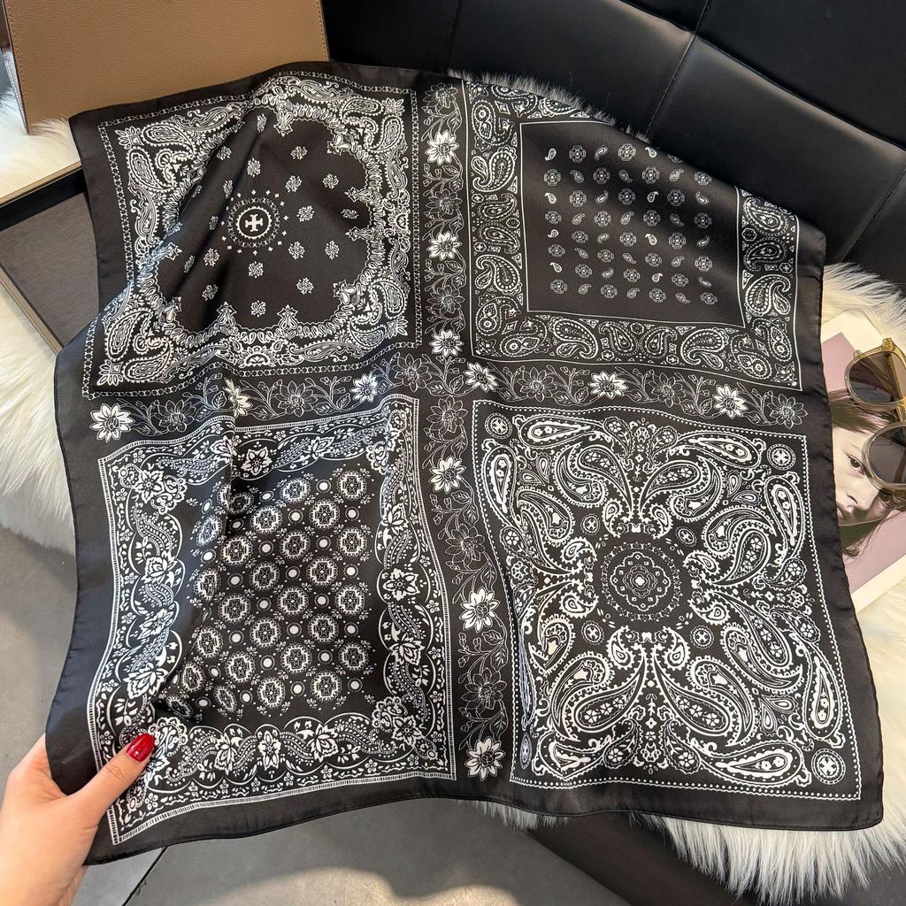 Wind Scarf Square Scarf Simulation Silk 70Cm Retro Cashew Print Literary Headband Suit With Decorative Scarf