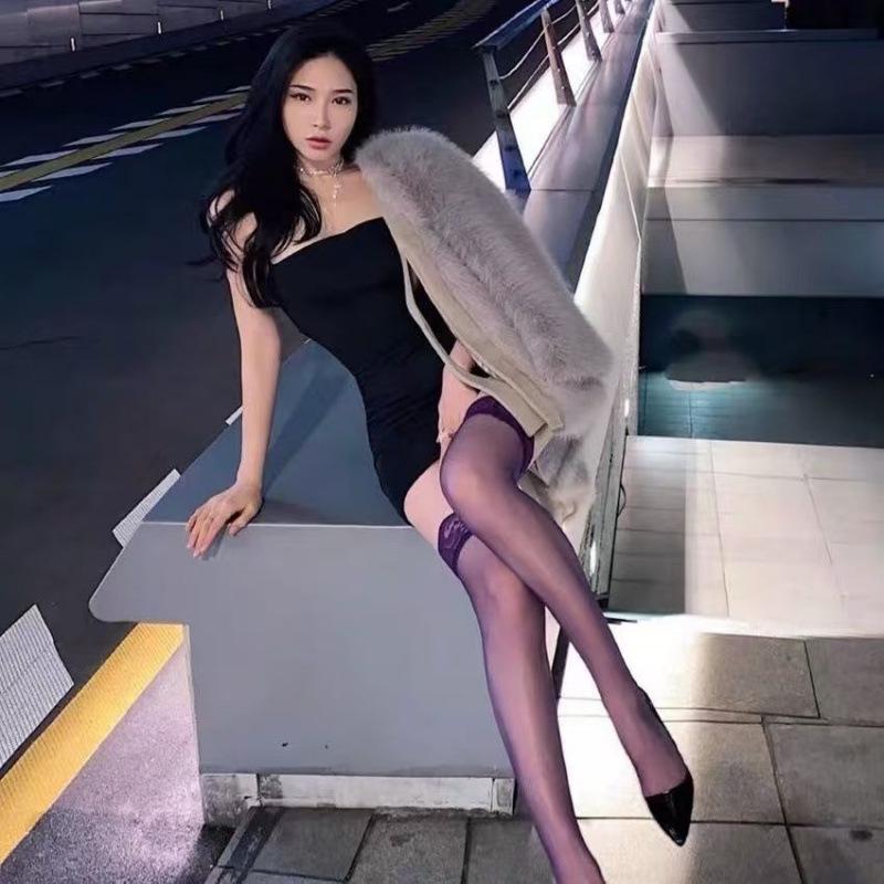 Ultra-Thin Lace Fishnet Thigh-High Stockings - Black/White