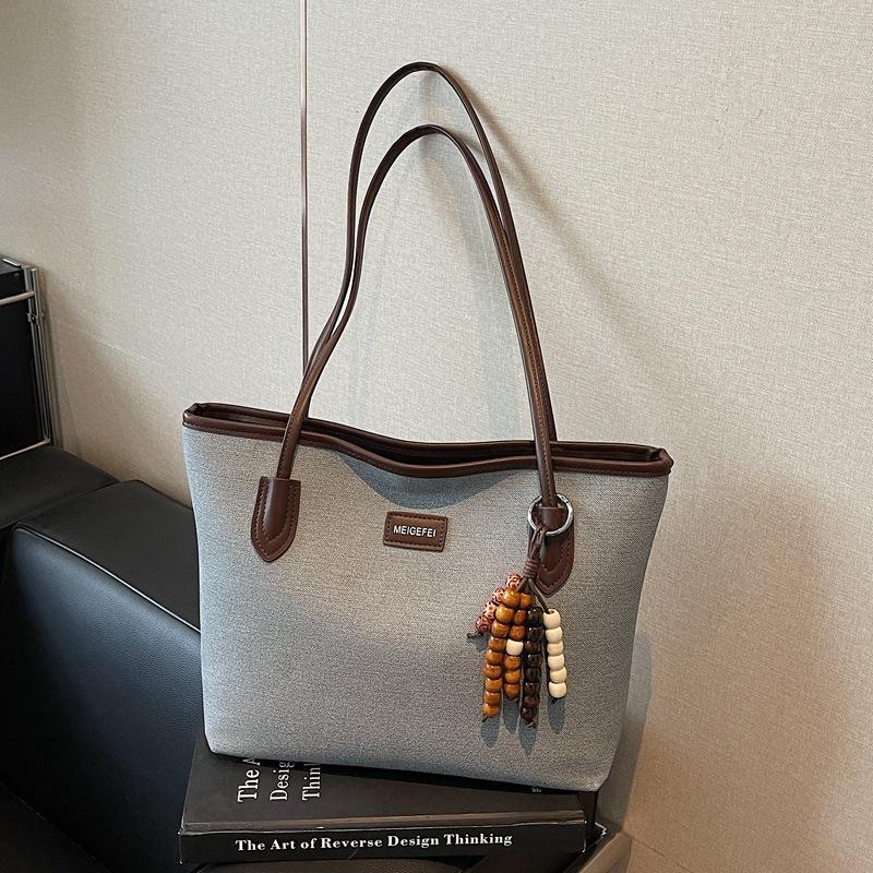 Casual Large-capacity Bag Women's New Fashion Commuter Shoulder Bag Autumn and Winter Retro Portable Tote Bag