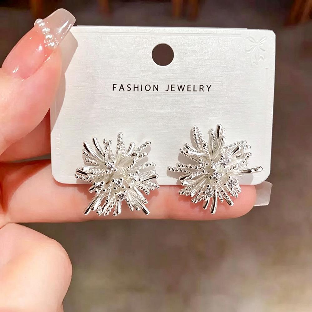 Dandelion Zirconia Stud Earrings: Women's High-End Retro Luxury for Spring/Summer