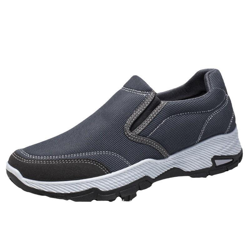 2025 new breathable one-pedal lazy shoes men's versatile casual men's shoes spot outdoor sports shoes