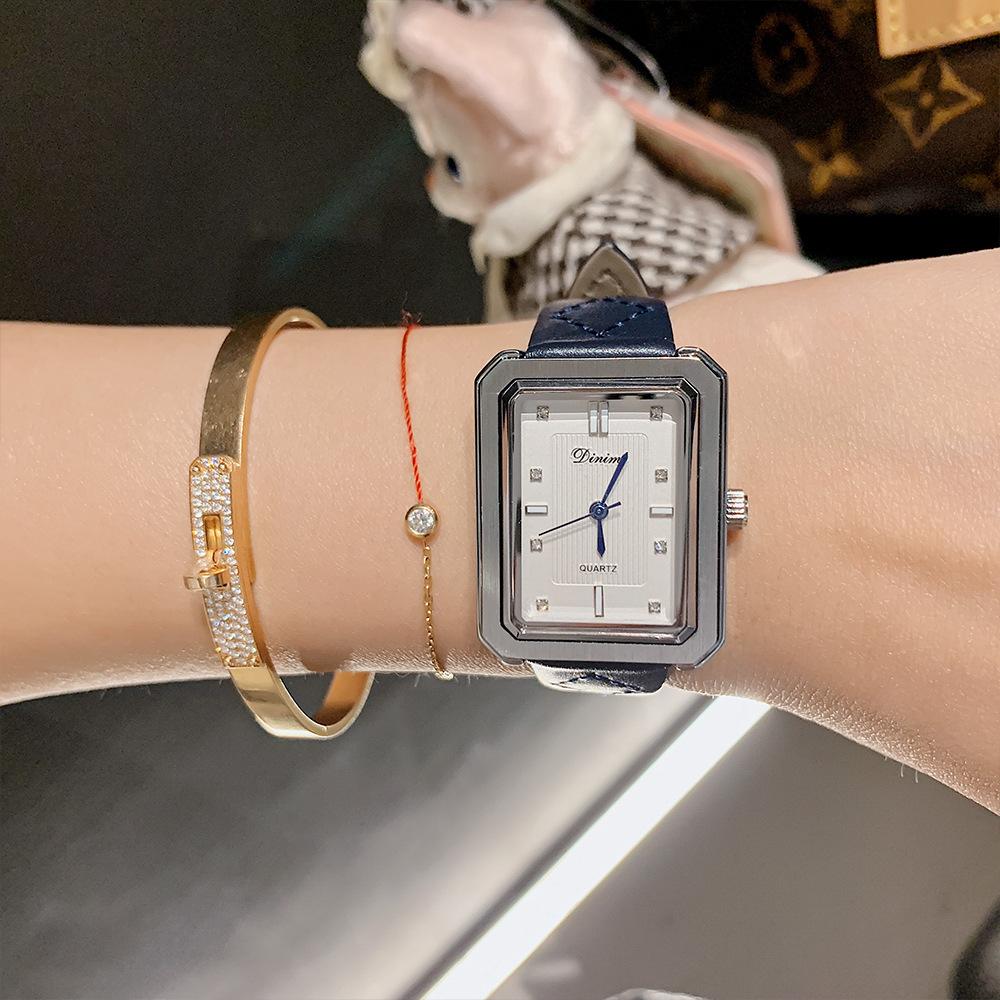 Fashionable Temperament and Design Square Belt Casual Commuting Simple Watch Elegant Ladies Quartz Watch