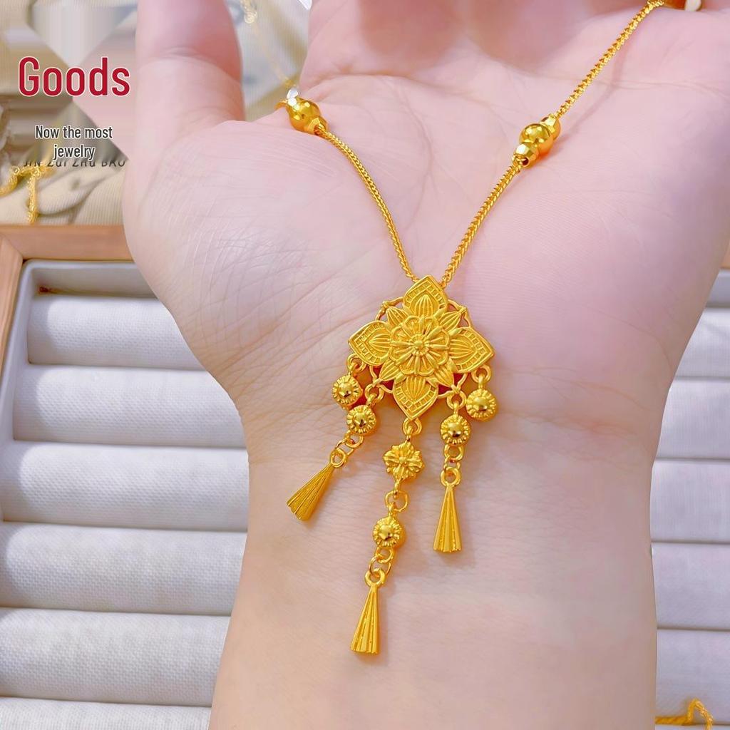 Retro Exquisite Fashionable Clavicle Chain Necklace with Baoxianghua Tassel - New Chinese Style