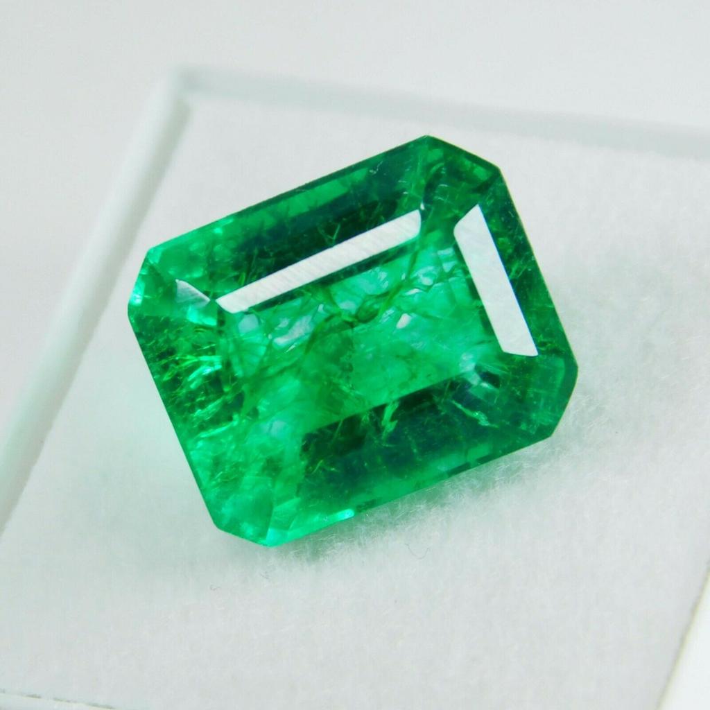 Natural Green Emerald Loose Gemstone Untreated 7.65 ct Emerald Cut for Jewelry Making and Crafts