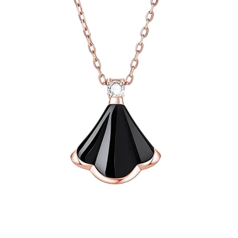 Women's Fashionable Fan-Shaped White Mother-of-Pearl Pendant Necklace - High-End Clavicle Chain Jewelry