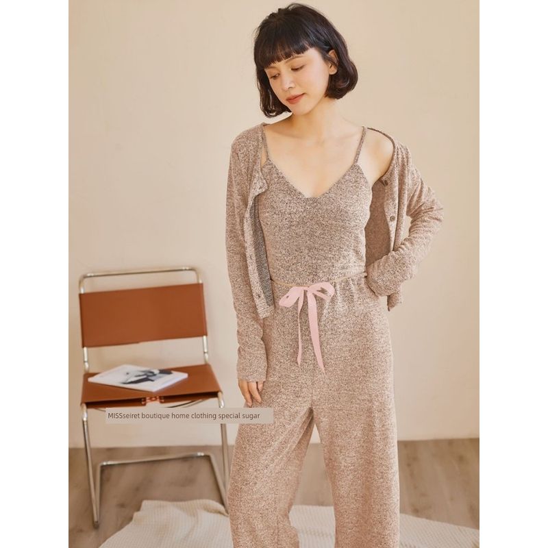 

[Italy ABJ] Three-Piece Homewear Suit Women s Fall and Winter Padded Strap Long Sleeves Pants Outwear Italian ABJ, three-piece set(Pink) XL(62.50kg)