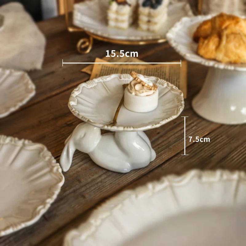 

Легкий роскошный рельефный керамический поднос для послеобеденного чая, десерта, фруктов, многослойная высокая обеденная тарелка, изысканная домашняя посуда