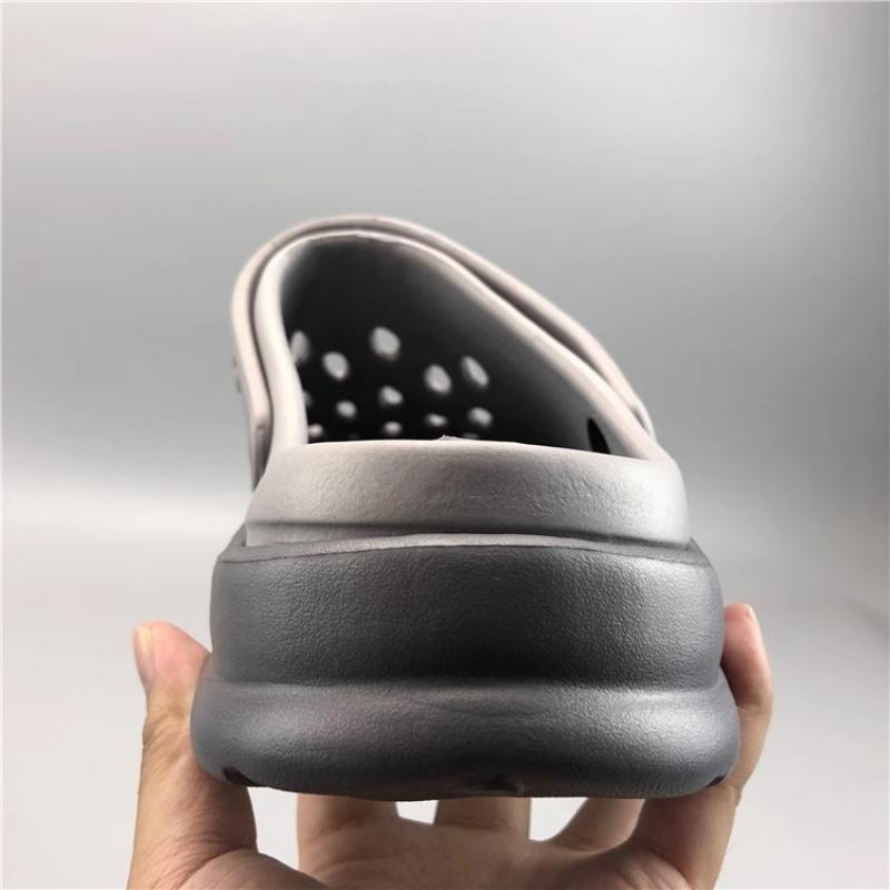 Herren Baotou Zweifarbige Lochschuhe, Trendige Slipper für den Sommer-Außenbereich, Rutschfeste Dicksohlen-Strandsandalen.