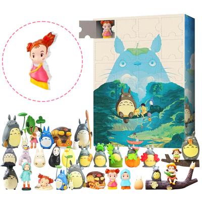 Adventskalender enthält 24 Weihnachtsdekorationen. Ankunftskalender Weihnachts-Countdown