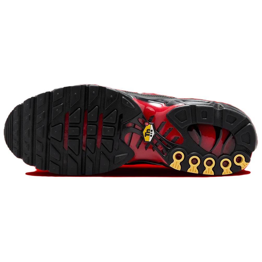 Nike Air Max Plus Fibre de Carbone Baskets Homme Noir Rouge Université Argent Métallisé HF4293-001