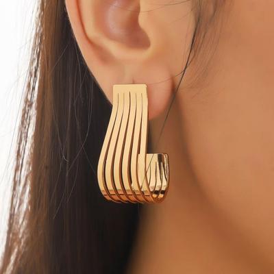 Retro Metal Bend Dangle Earrings for Women Simple Hollow Out Geometry Personality Drop Earrings Punk Party Zircon Golden Color