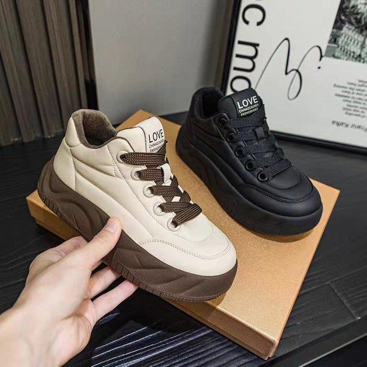 

Lightweight, non-slip and wear-resistant velvet cotton shoes, new fashion and versatile casual sports soft-soled warm women s shoes in autumn and win 35