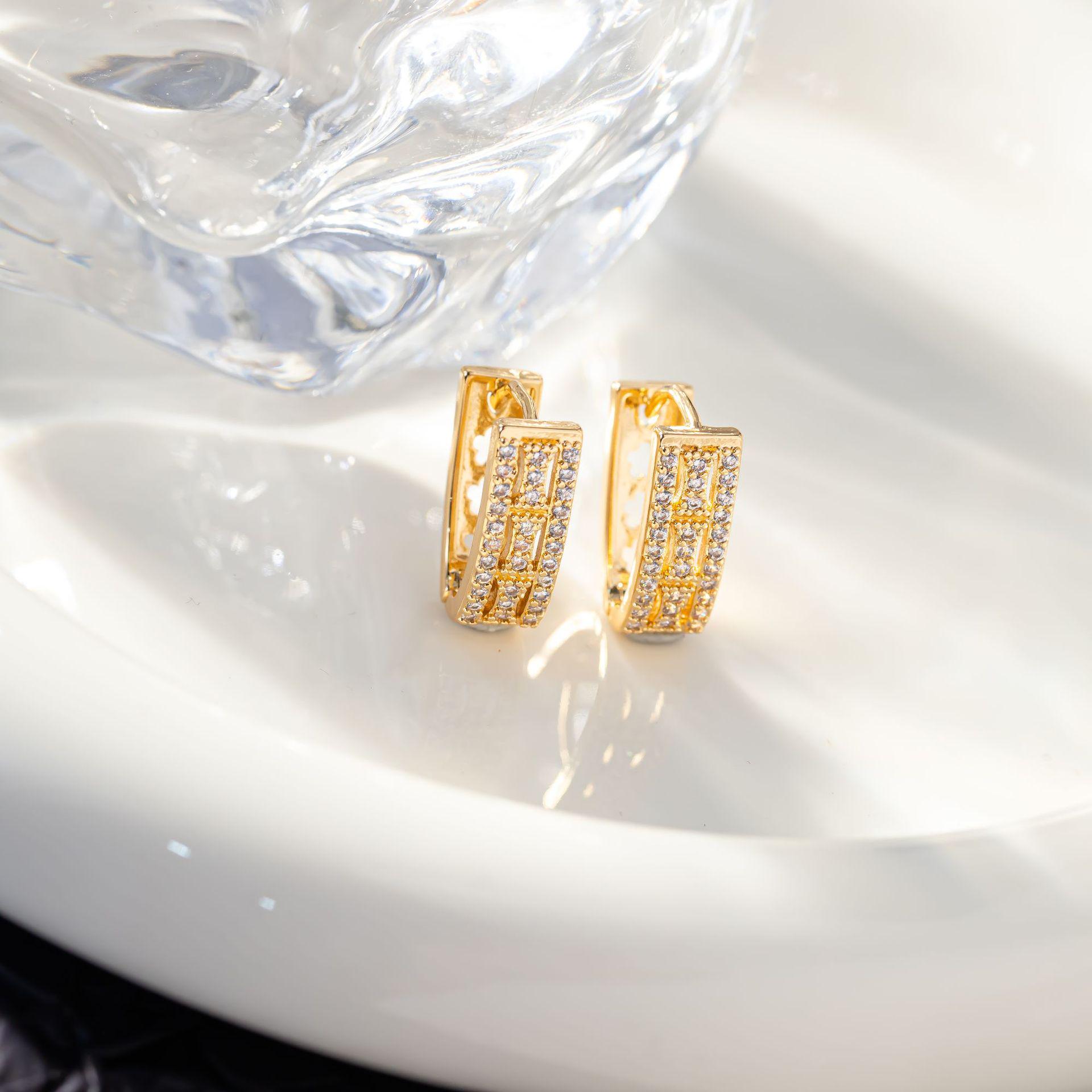 Women s Type III Cubic Zirconia Roman Numeral Earrings - Modern, Elegant Light Luxury Design