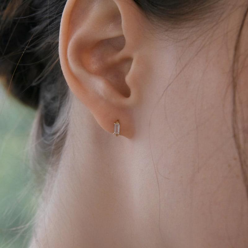 

MIAF 14K Baguette One-Touch Earrings pink gold