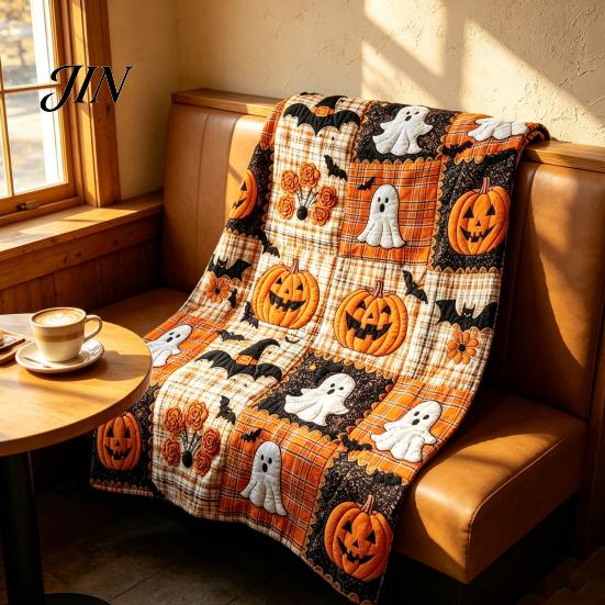 Soft Pumpkin Bat Print Bed Cover & Throw Blanket, Halloween Cozy Flannel Decorative Bedding Plaid for Couch Sofa Bed, Fall Home Decor