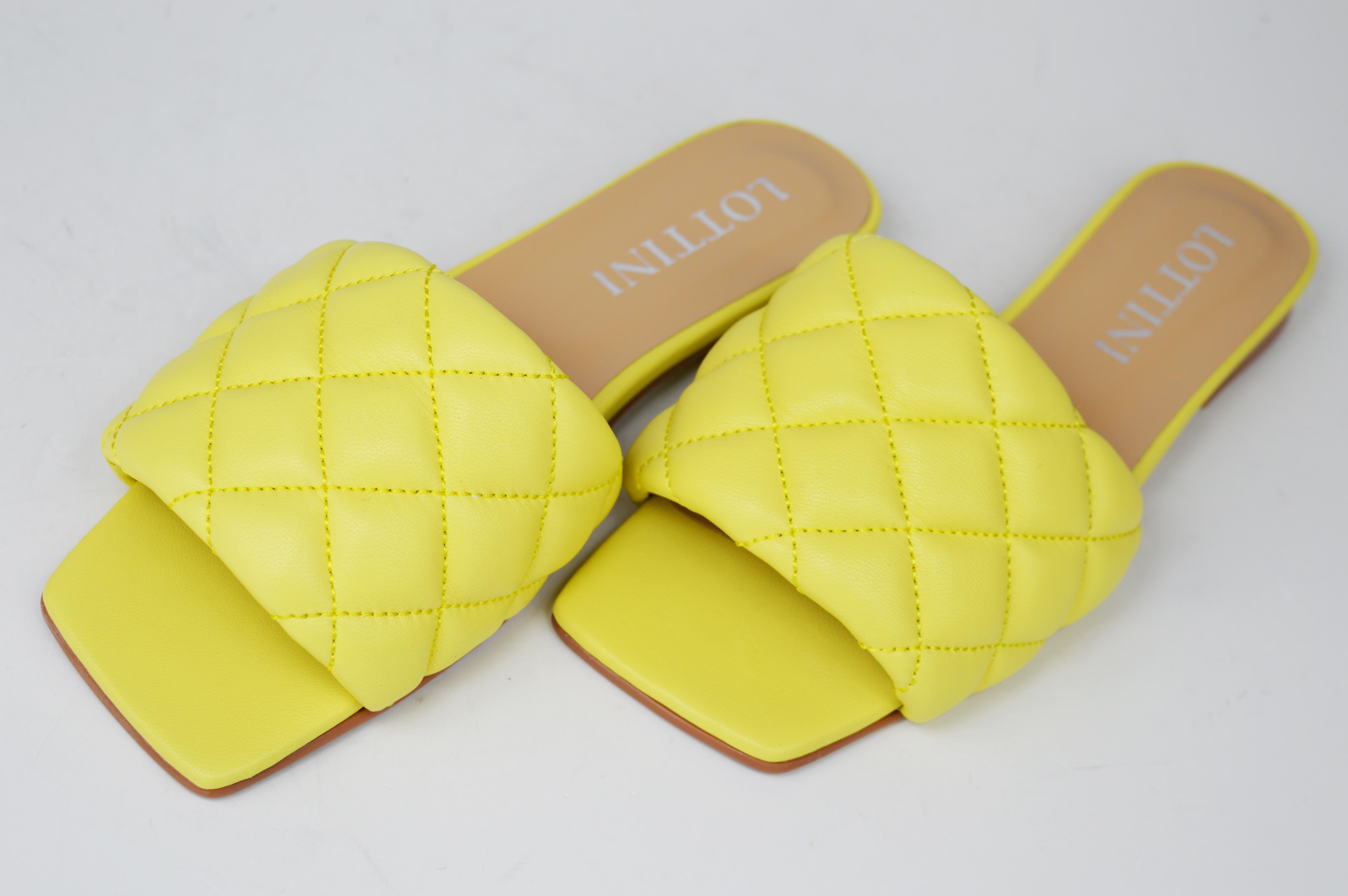 

Шльопанці Lottini 115139 35 Пудра шкіра 37 жовтий