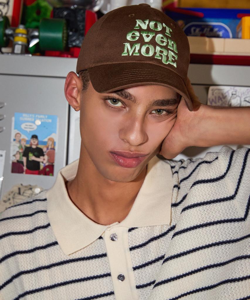 Nasibeunmoeo Point Line Ball Cap Brown