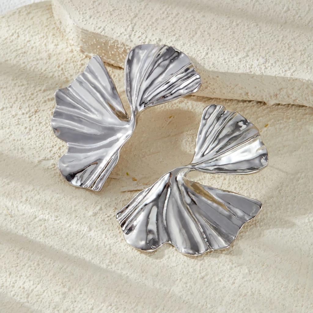 CCB Big Ginkgo Leaf Golden Stud Earrings for Women Simple Versatile Personality Exaggerated Smooth Creative Jewelry Girl Gift