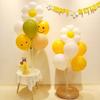 Small Daisy Table Floating Balloons Birthday Decoration Photo Birthday Festival Tabletop Ornament Flower Picnic Scene Arrangement