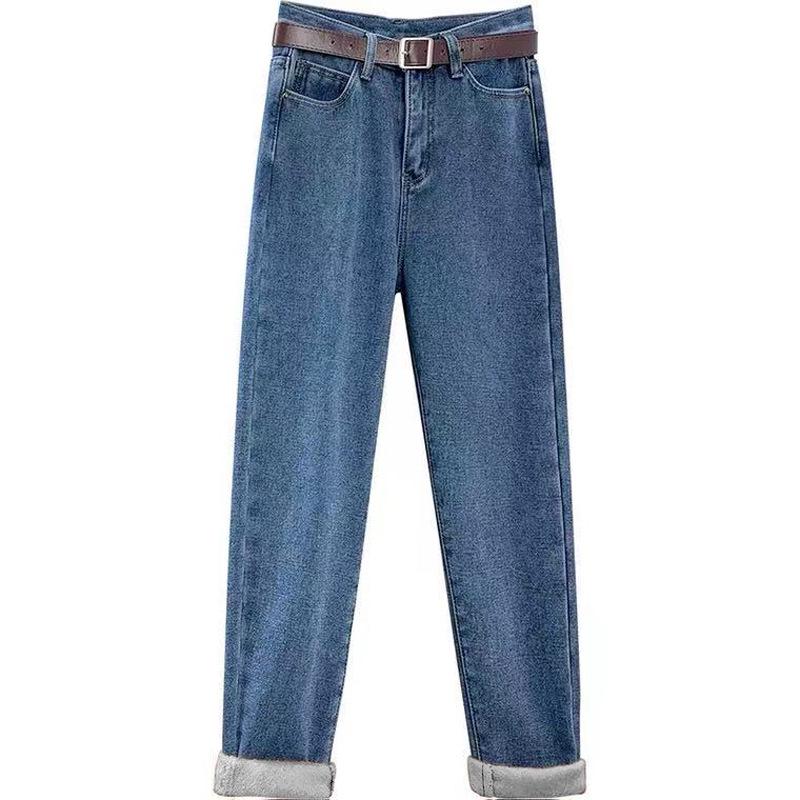 Women's High-Waisted Velvet-Lined Jeans: Loose, Slimming, Straight-Leg Harem Pants for Autumn/Winter, Korean Style, Nine-Tenths Length.