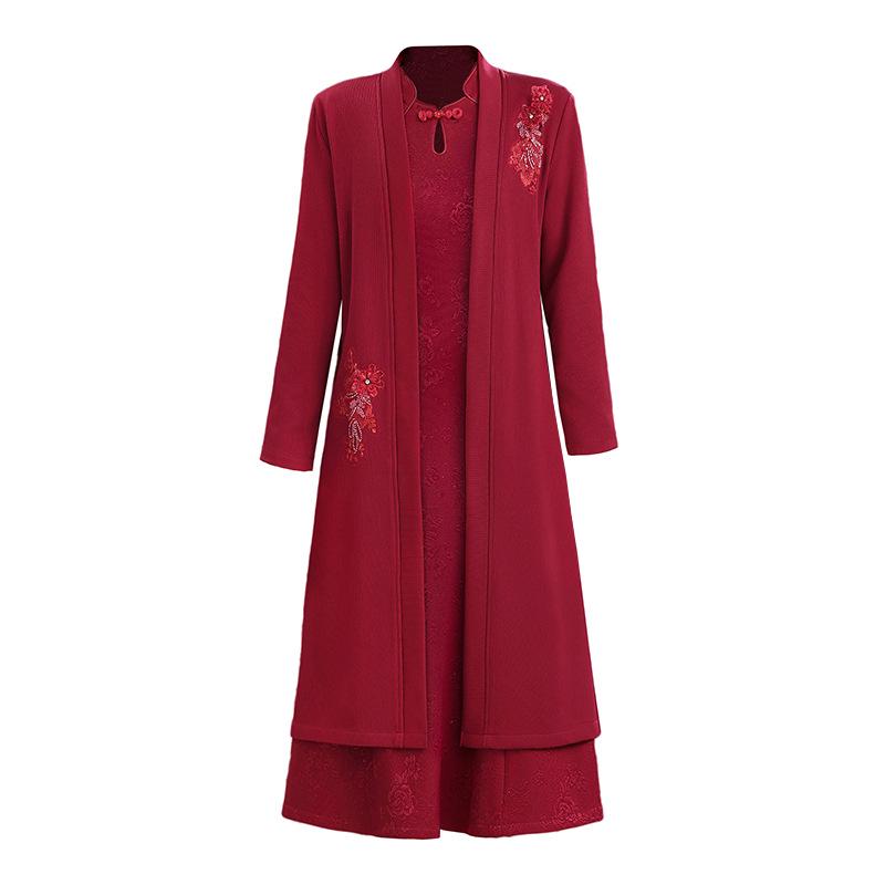 Winter Mother-in-law Wedding Outfit 2025: Velvet-Enhanced Dress Suit for Middle-Aged & Elderly Mothers.