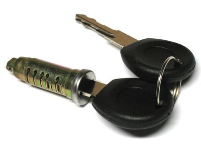 VW T4 / Caravelle 90-03 Door Lock Insert