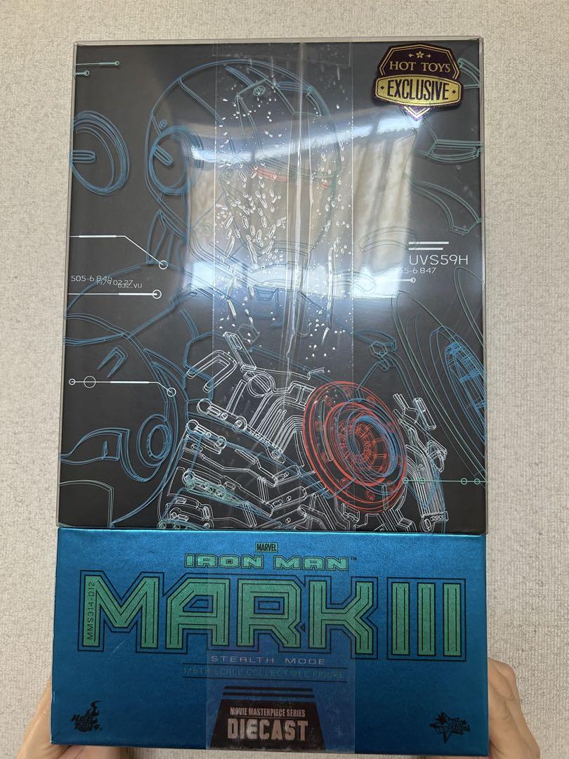 

[USED] Hot Toys Iron Man Mark III (Blue Stealth Version)