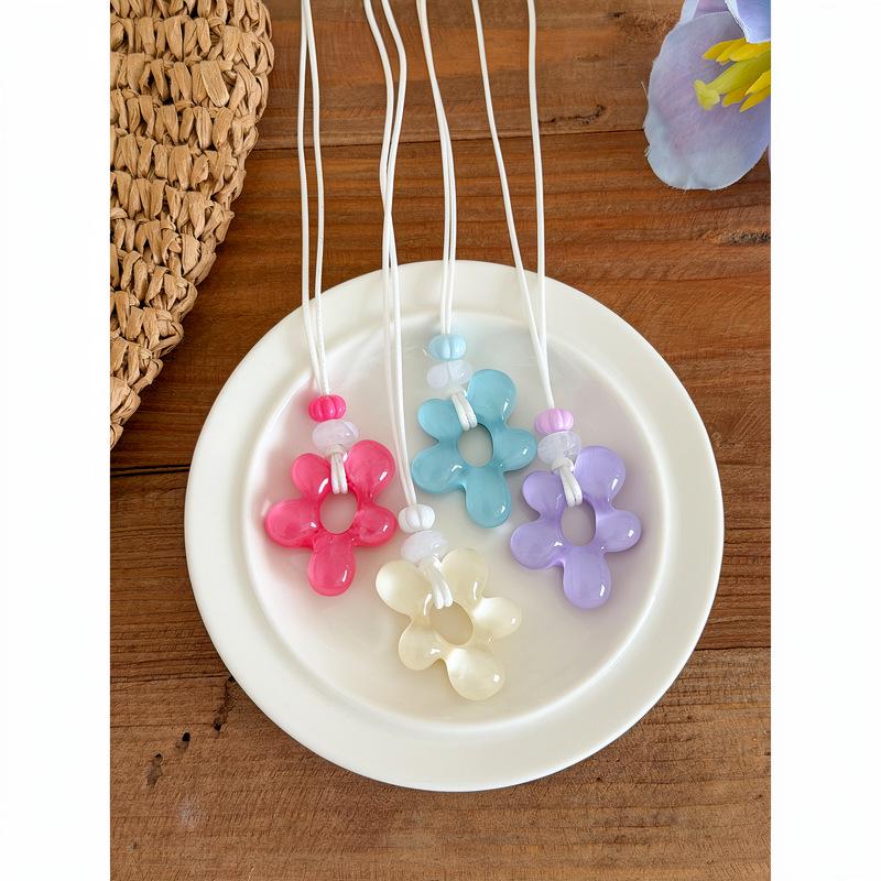 Dopamine Colorful Flower Pendant Necklace for Women - Versatile Summer Long Chain Accessory