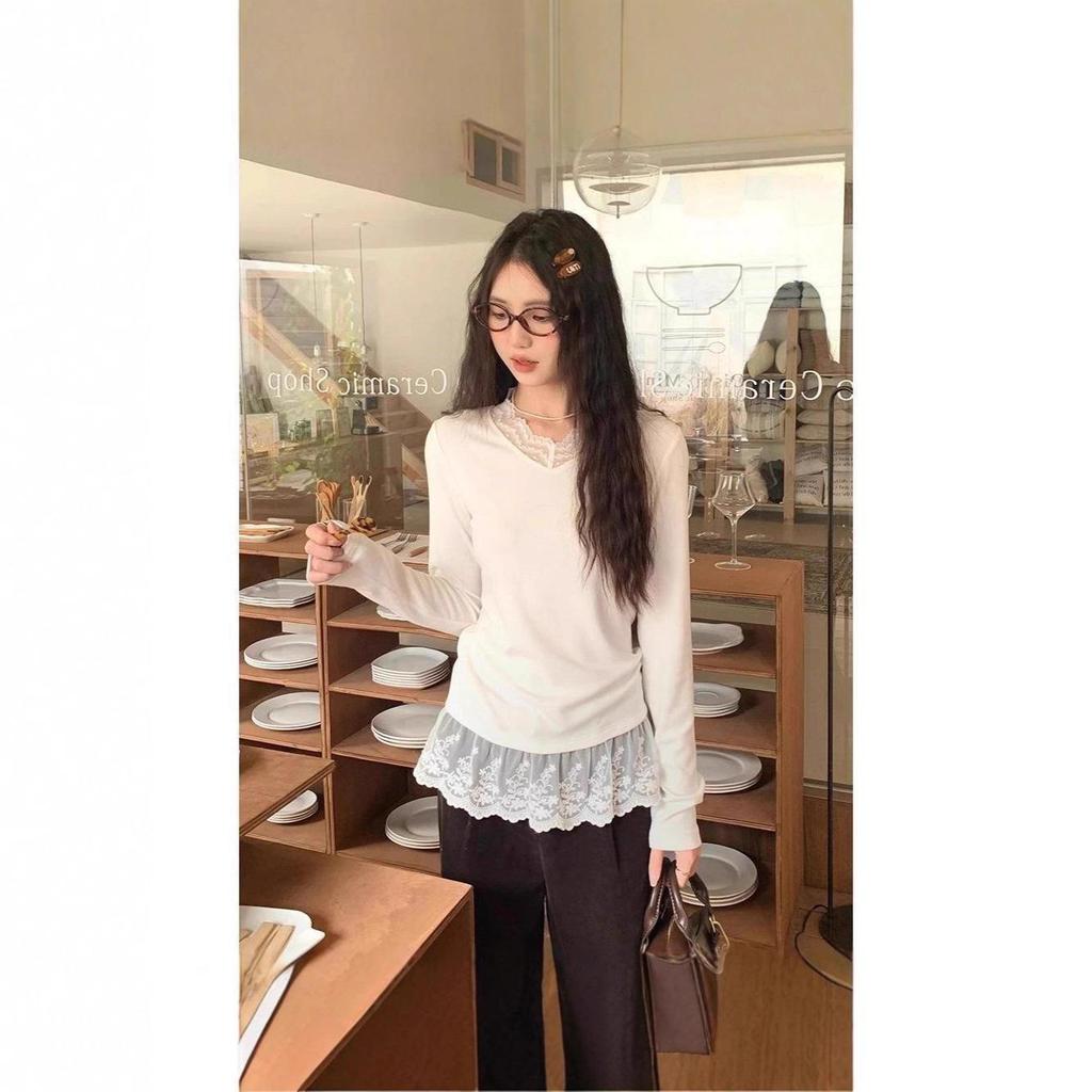 Korean Style Lace Patchwork V-neck Long-sleeve Casual Women's Top 2026