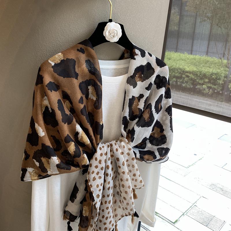 Popular Leopard Print Small Silk Scarf Decorative Scarf Casual Polka Dot Hanging Beard Versatile High-End Leopard Print Shawl