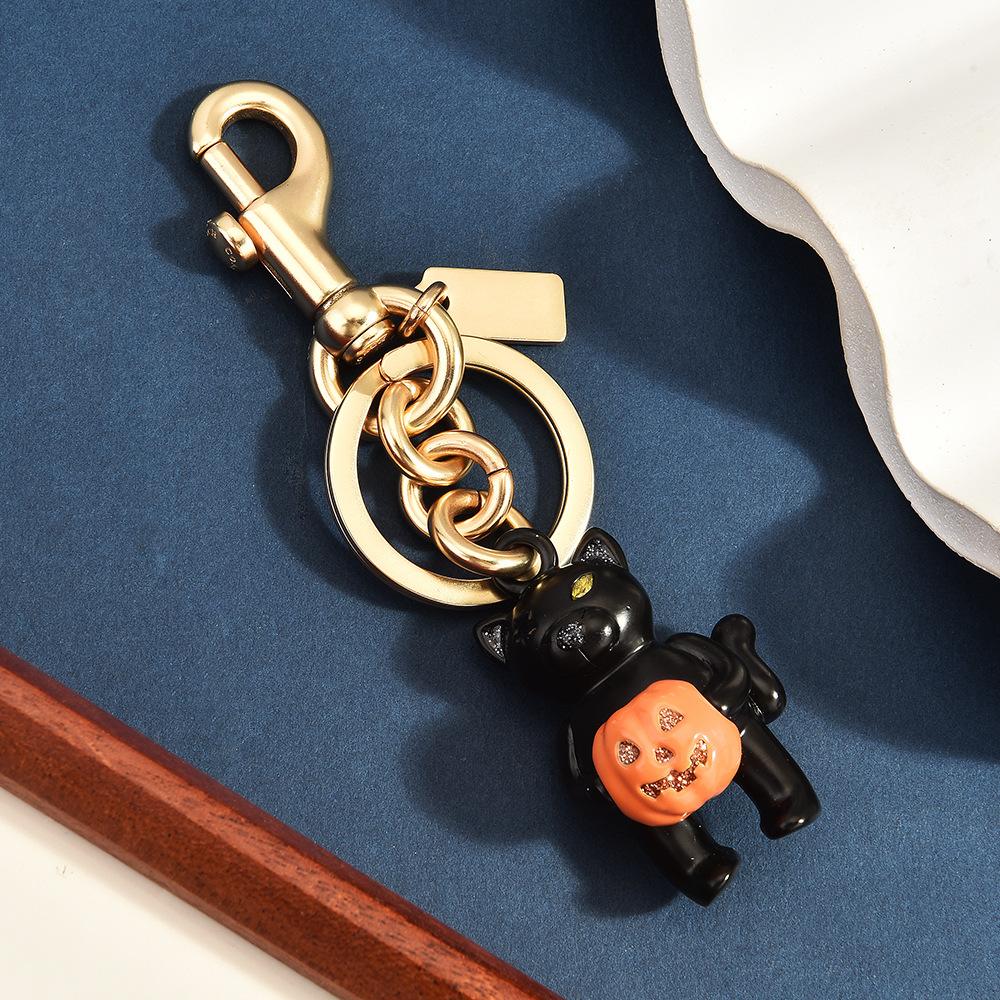 Halloween Black Cat Holding Pumpkin Keychain Cute Oil Dripping Craft Holiday Wind Bag Hanging Personalized Versatile Accessories