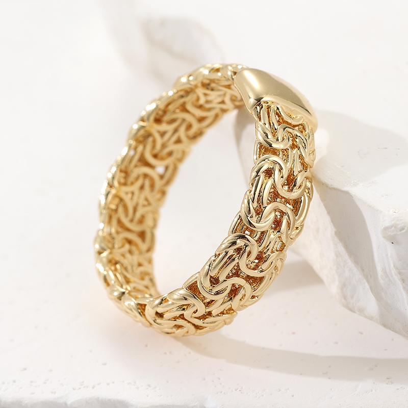 Vintage Hand Carved Surround Women's Ring Gold Color Metal Geometry Daily Wear Party Jewelry Anniversary Gift